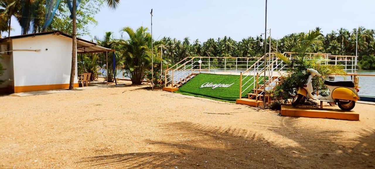 Hangout Kalyanpur Экстерьер фото